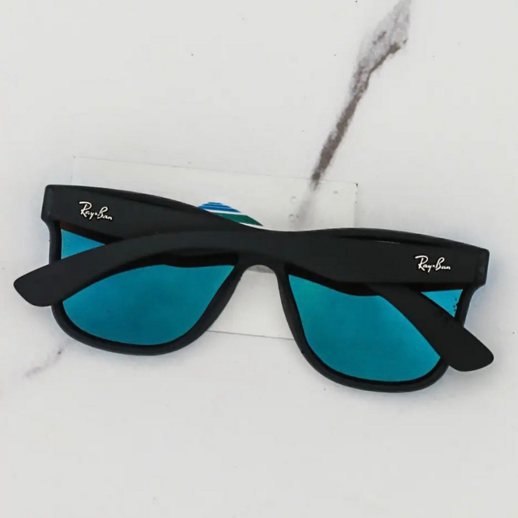 RAY-BAN New Addition Blue & Black 650 Wayfarer Sunglass For Unisex