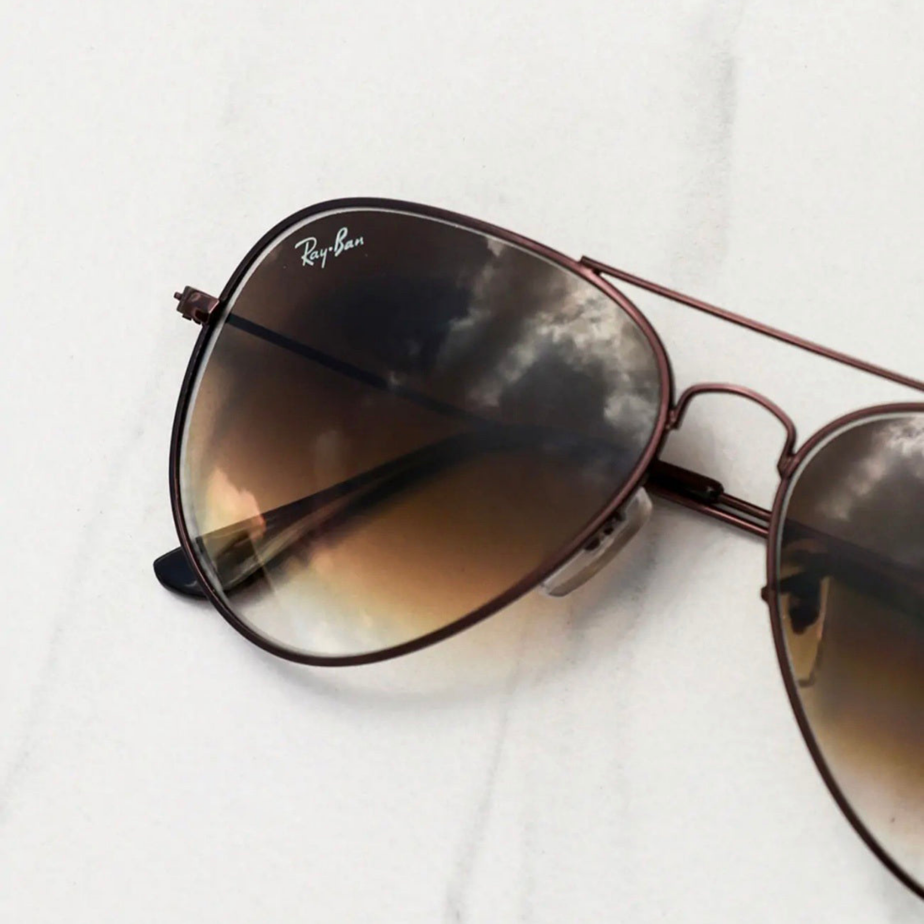 RAY-BAN Brown Shaded & Brown 3026 Aviator Causal Latest Sunglass For Unisex.
