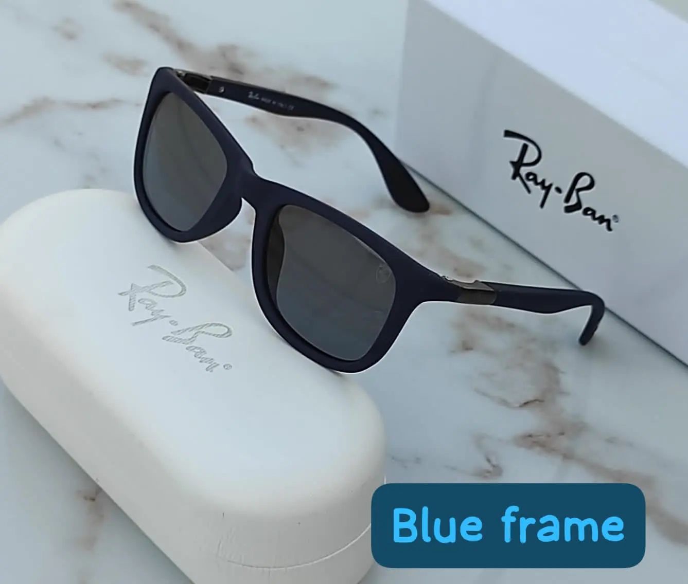 RAY-BAN Black & Black 4198 Square Trendy Hot Favourite Wintage Sunglass For Unisex.