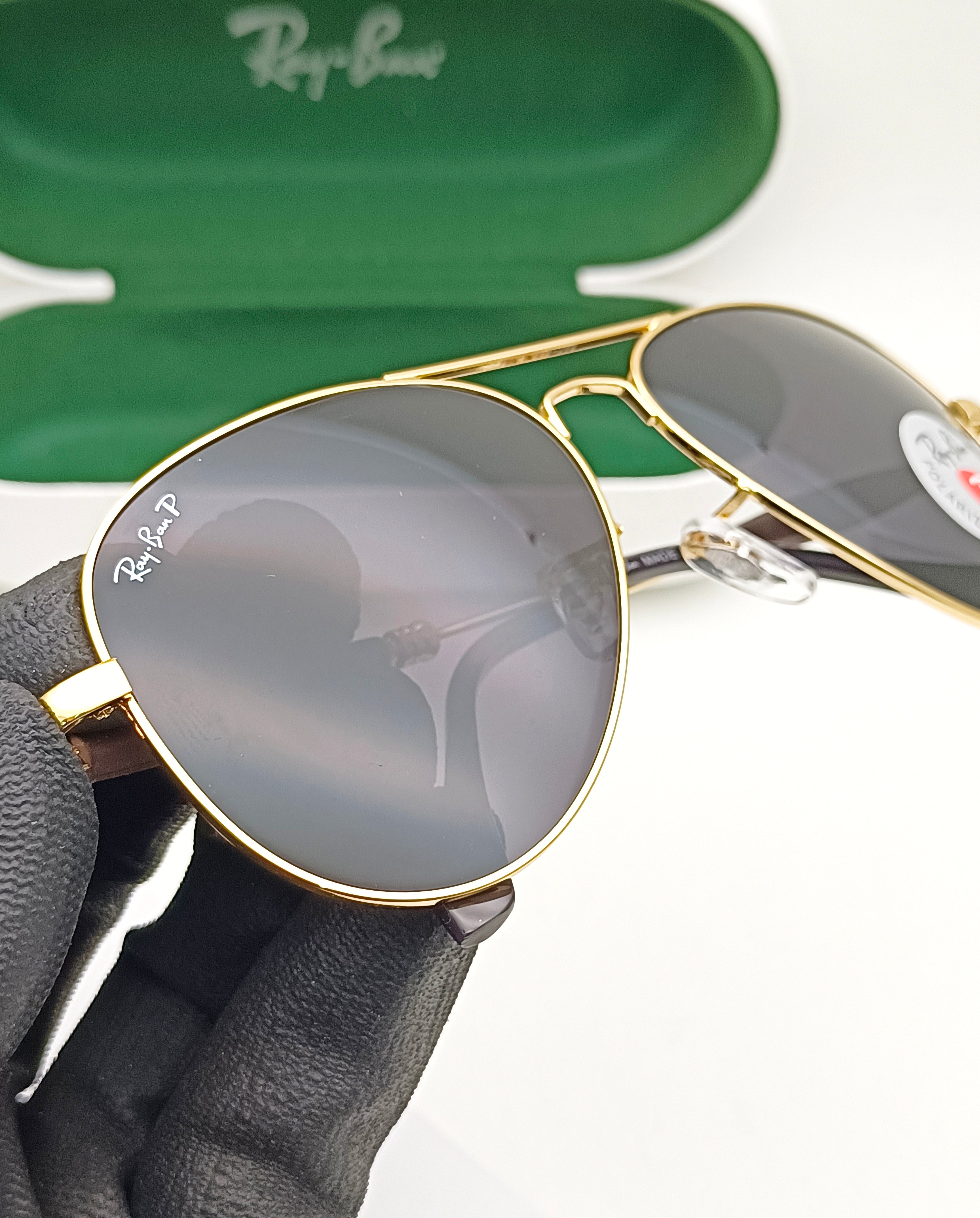 RAY-BAN Black & Gold 3517 Oval Trendy Hot Favourite Wintage Sunglass For Unisex.