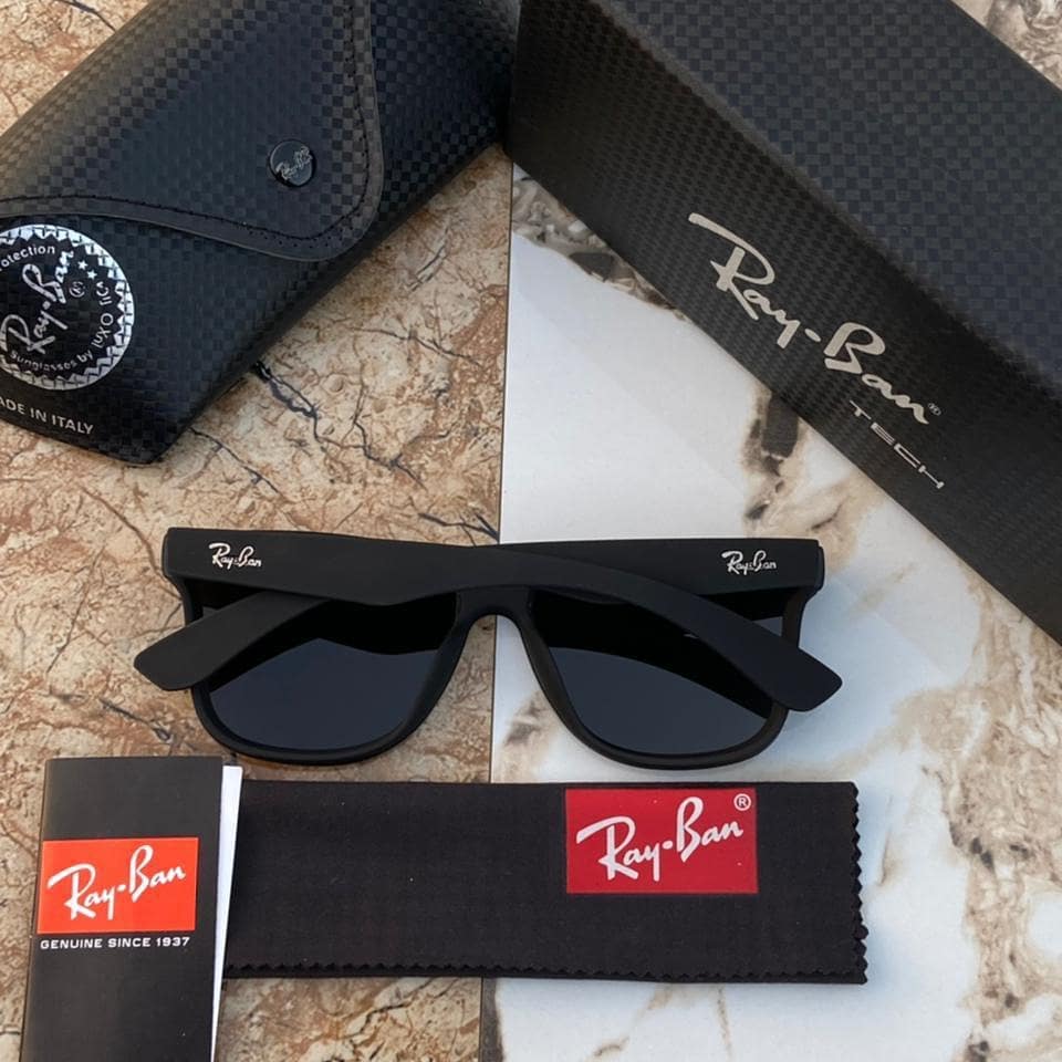 RAY-BAN Black & Black 4487 Square Metal Alluminium FrameTrendy Hot Favourite Wintage Sunglass For Unisex.