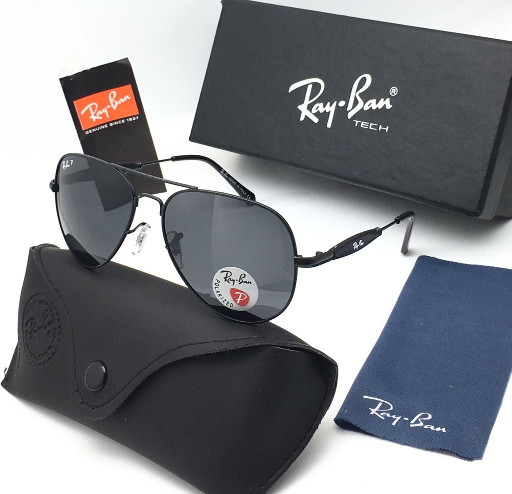 RAY-BAN Black & Black 3517 Oval Trendy Hot Favourite Wintage Sunglass For Unisex.