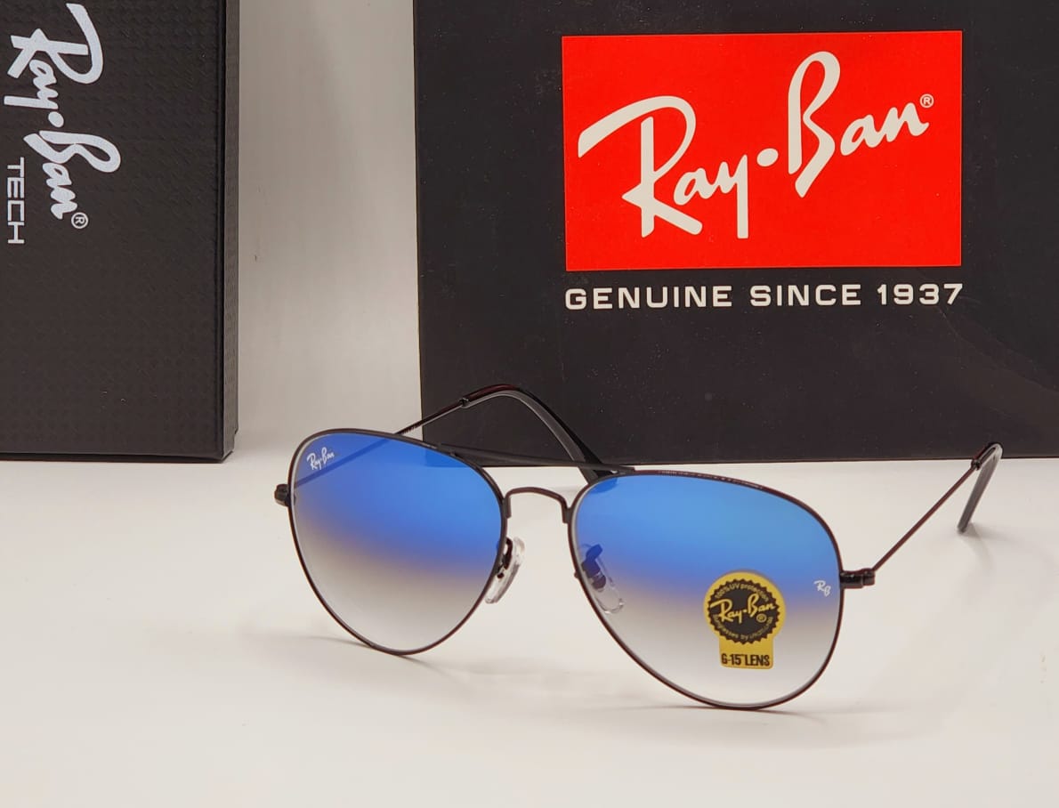 RAY-BAN Blue Shade & Black 3026 Aviator Hot Favourite Wintage Sunglass For Unisex.