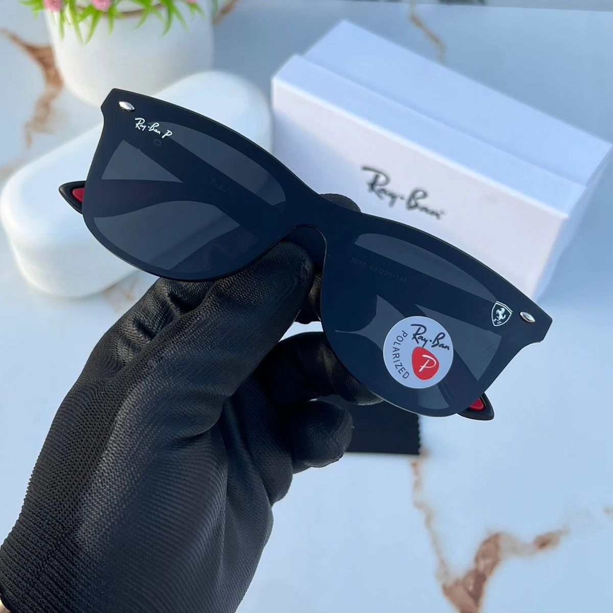 RAY-BAN New Fancy Men's Square Wayfarer Trendy Hot Favourite Wintage Sunglass For Unisex.