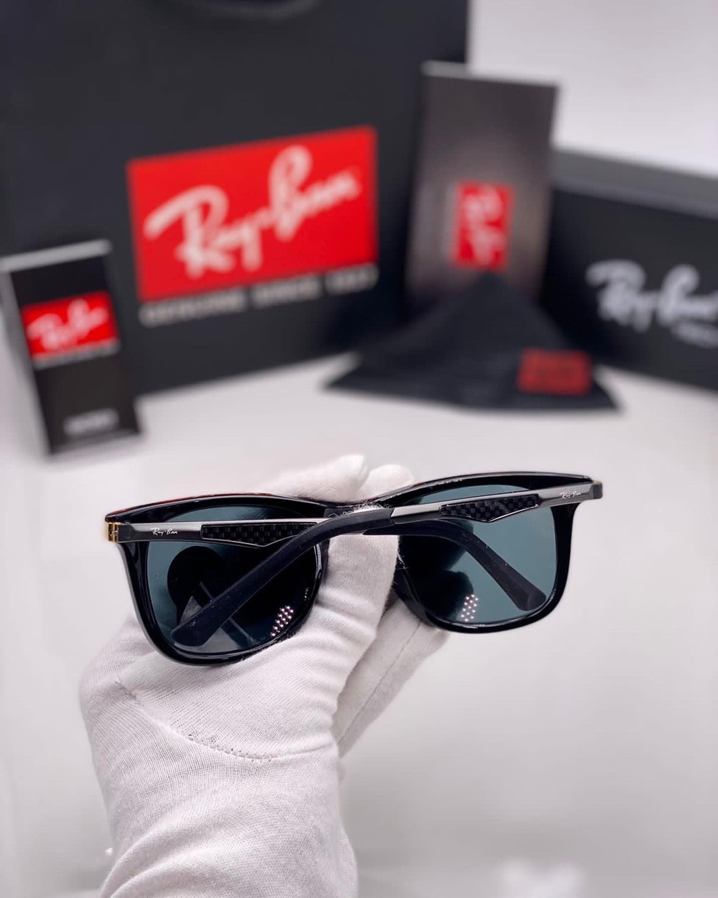 RAY-BAN Black & Black 4287 Square Alluminium Trendy Hot Favourite Wintage Sunglass For Unisex.