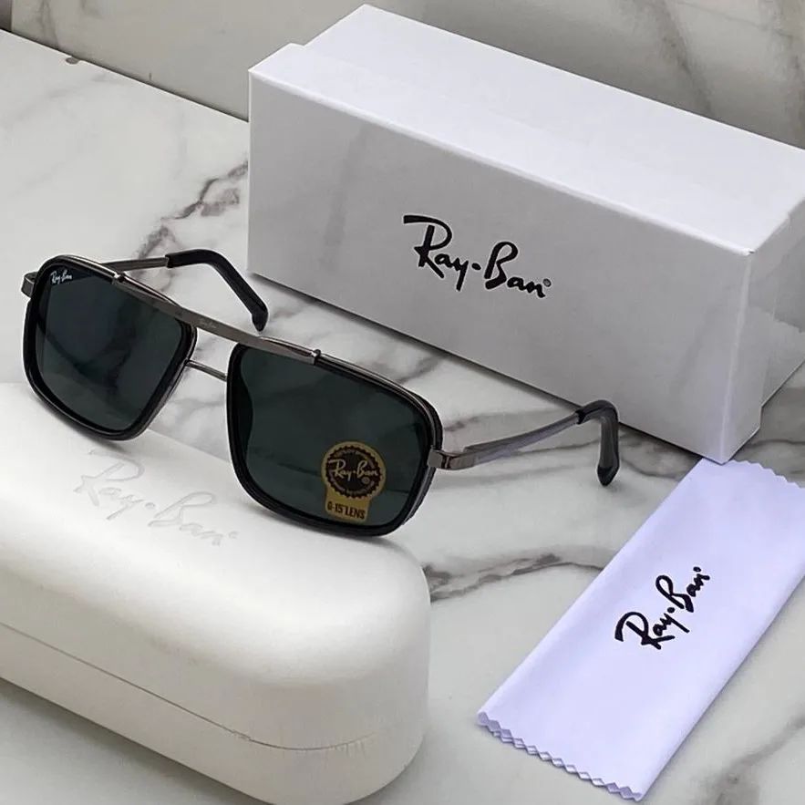 RAY-BAN Black & Black 4413 Aviator Trendy Hot Favourite Wintage Sunglass For Unisex.